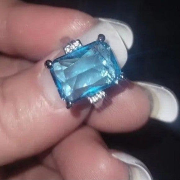 COPY - New Silver plated aquamarine ring 7 8 - Picture 3 of 7